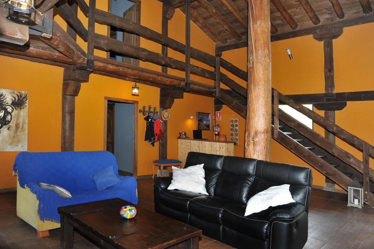 La Cabana De Sara Vinuesa Exterior foto